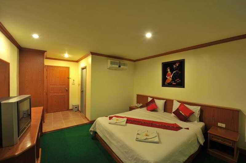 Pl Guesthouse Patong Dış mekan fotoğraf