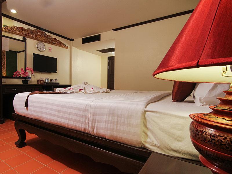 Pl Guesthouse Patong Dış mekan fotoğraf